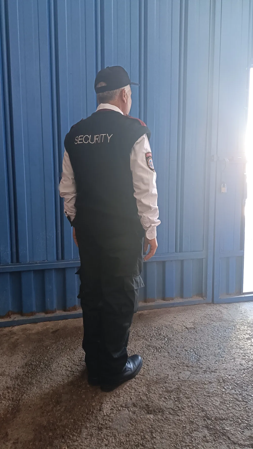 Tenue SecurJob vue de dos, marquage SECURITY